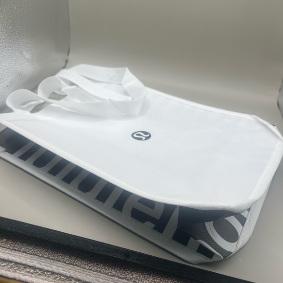 Set of 3 Lululemon Reusable Small Tote Bags - Picture 4 of 4